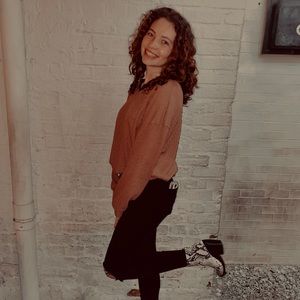 Meet your Posher, Lainey